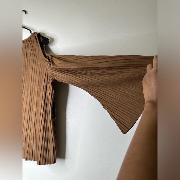 Chico’s Pleated Faux-Suede Cold-Shoulder Top - Picture 11 of 16